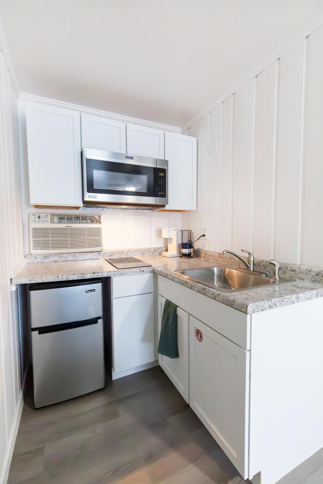 Anchor Bay Inn And Suites Sandusky Zimmer foto